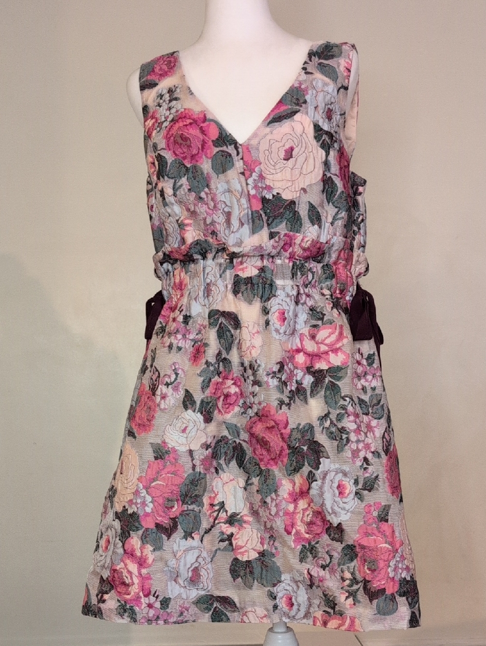 Badgley Mischka Jacquard Floral Pink Knee Length Sleeveless V-Neck Dress Size 10